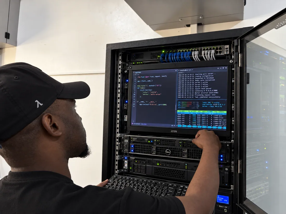 UXPERT configuring server and network infrastructure
